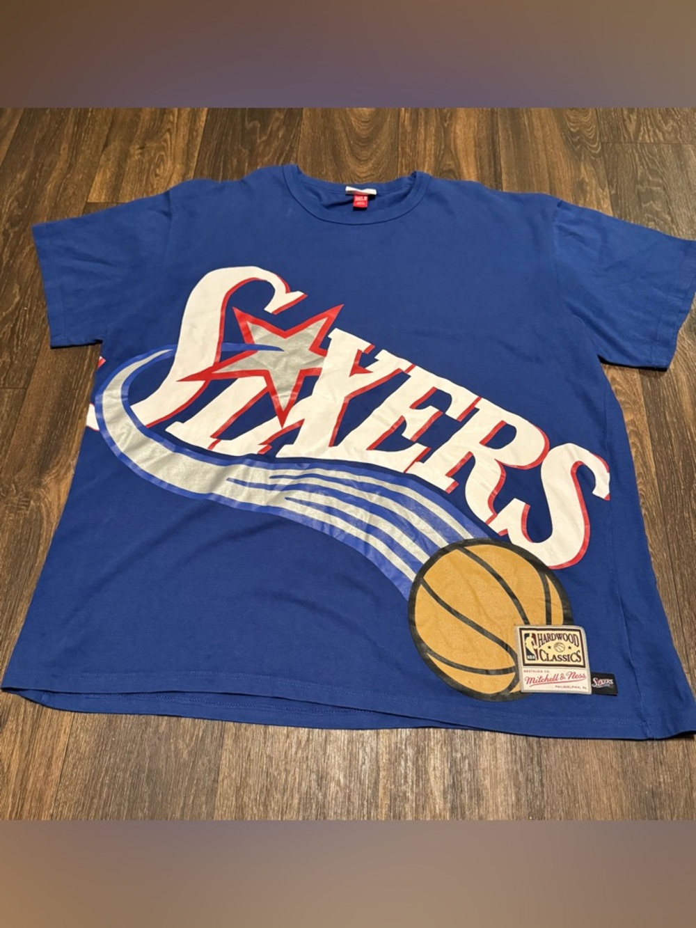 Mitchell & Ness Royal Blue Hardwood Classics 76ers Patch Tee 3XL